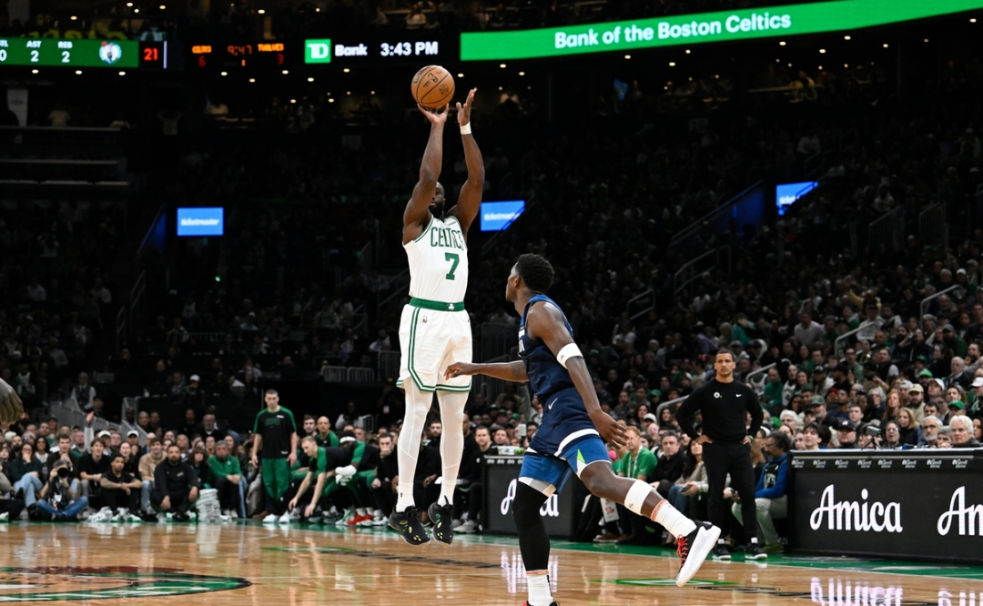 体育活动-里程碑夜明尼苏达森林狼回应争议，NBA常规赛冲刺阶段刷纪录，态度坚定，年轻球员得到机会的简单介绍